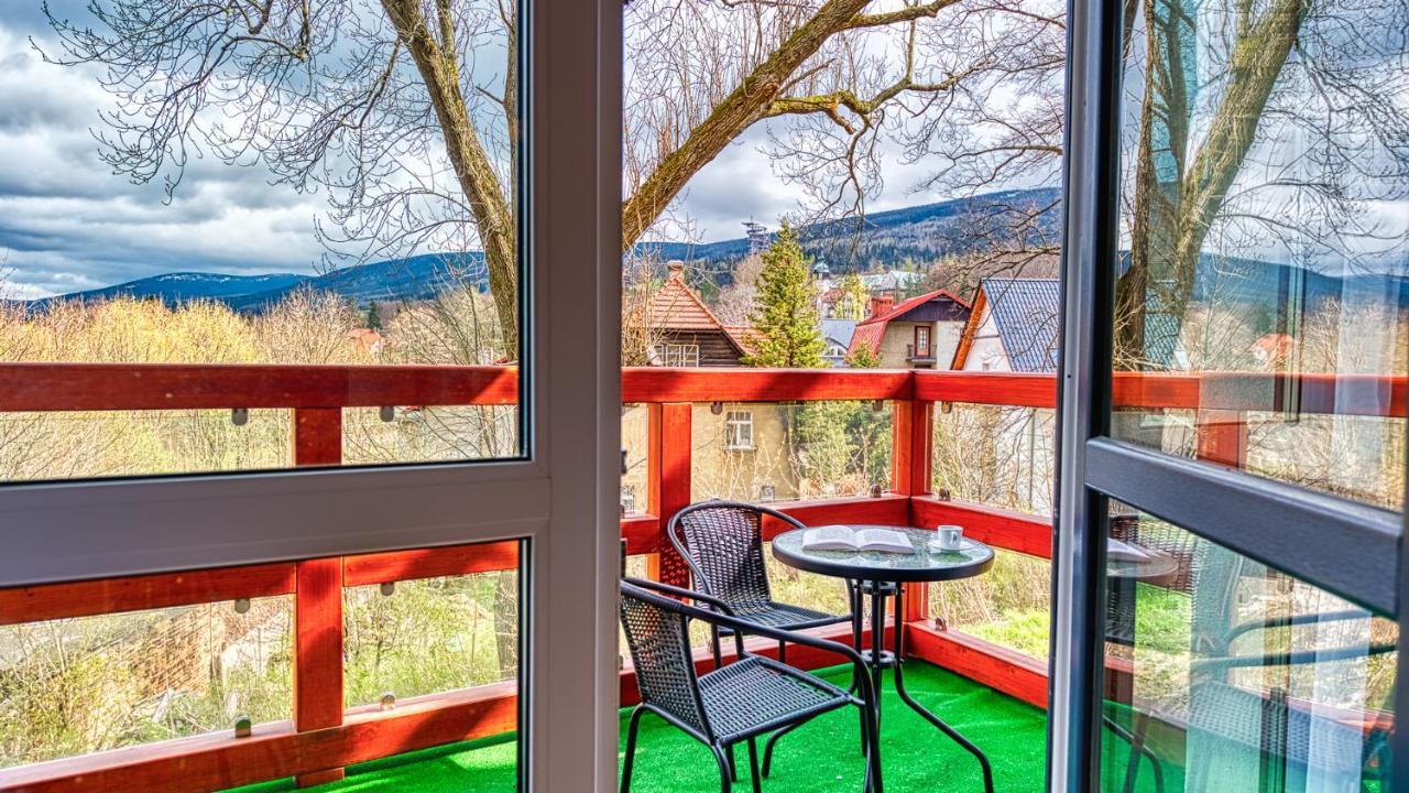 Apartamenty Holiday Mountain Residence - Royal Aparts Świeradów-Zdrój Exterior foto